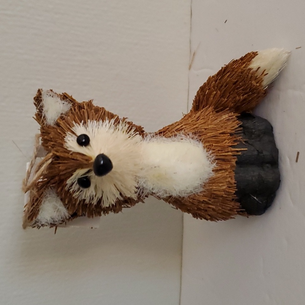 Vintage Pier 1 Fall Animal Sitting Baby Straw Fox